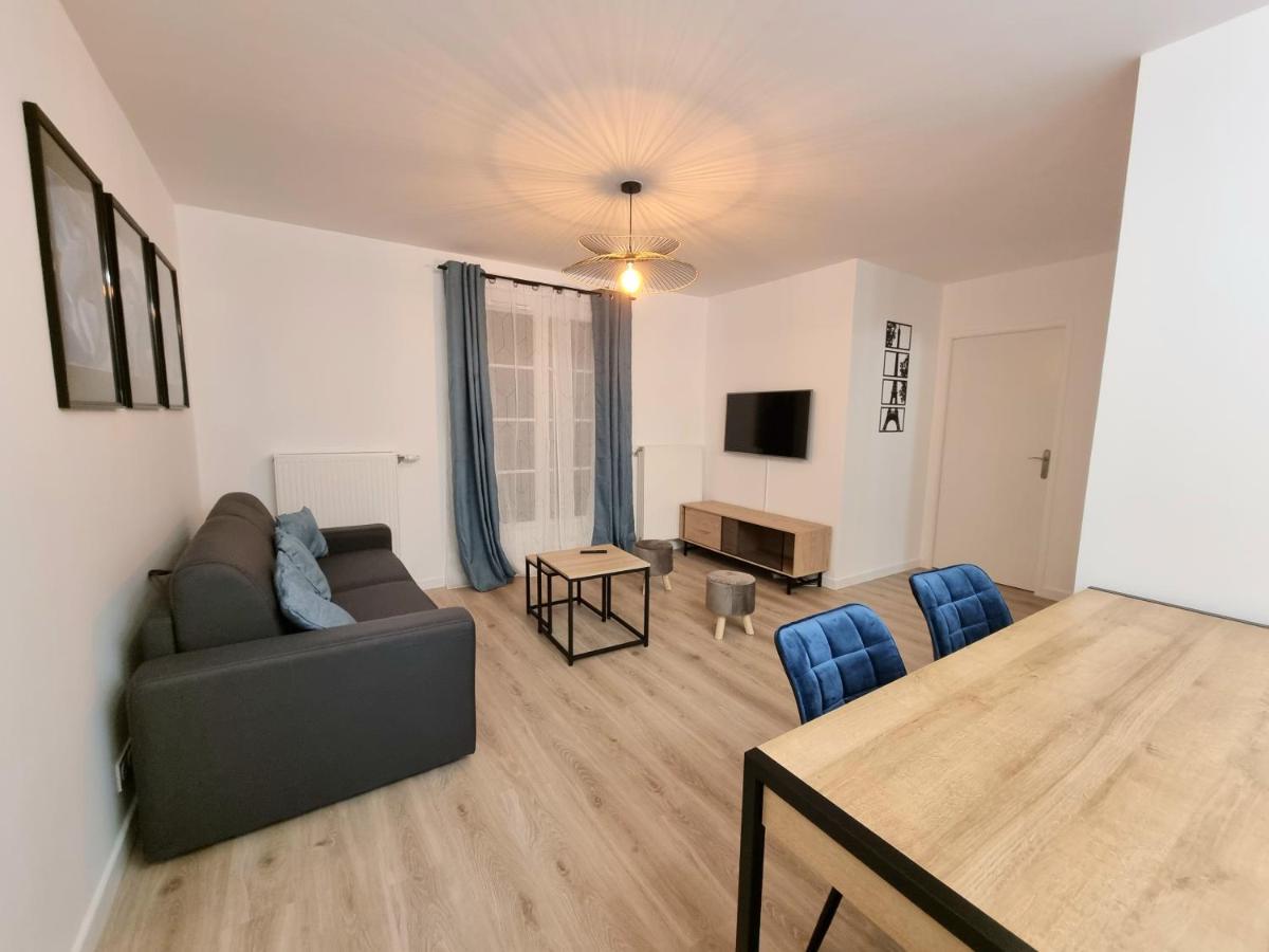 ***suite Regence * 5min & Shopping * New*** Serris